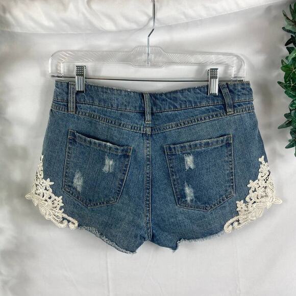 Harper lace detail jean shorts - Picture 5 of 5